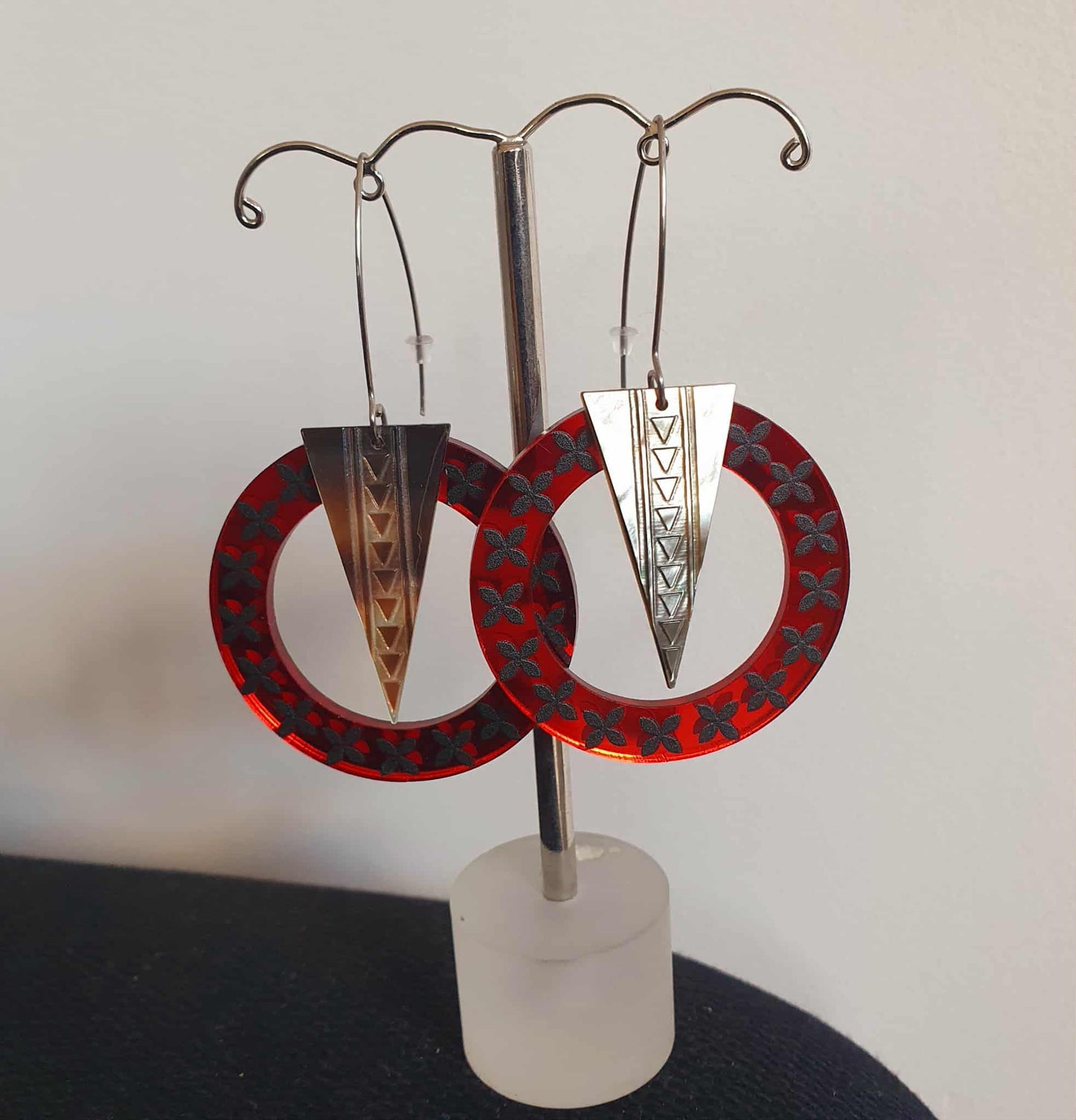 Circle Hoop Earrings with Real Tifa Shell