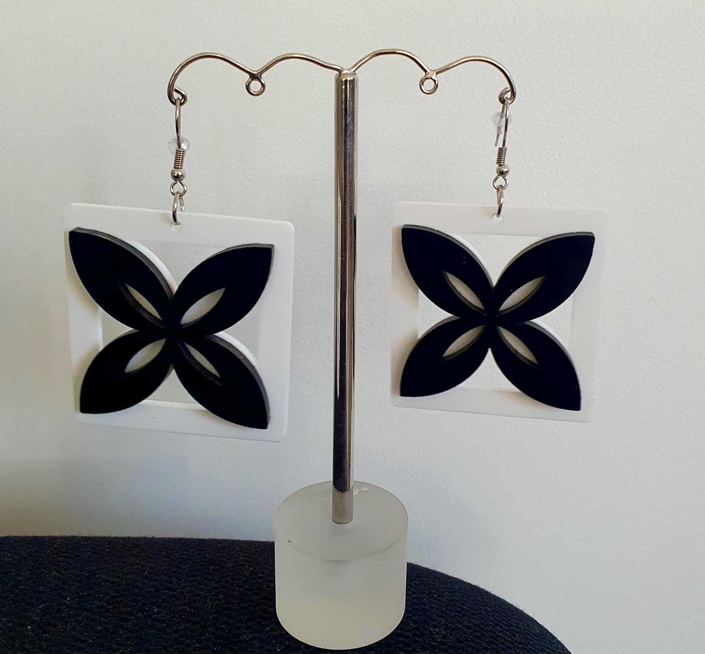 Flower-Inlaid Squares