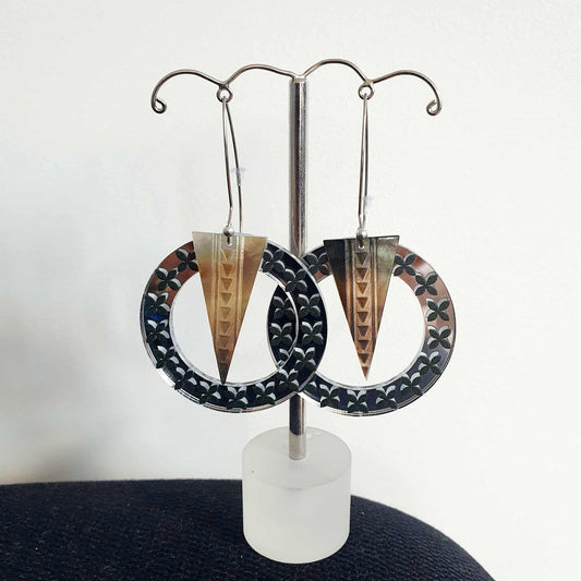 Circle Hoop Earrings with Real Tifa Shell